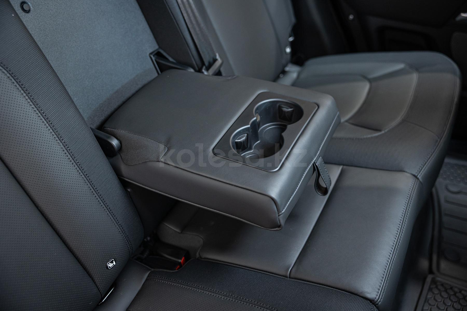 Land Rover Defender SUV 2019 - н.в. года от 72 903 000 тенге
