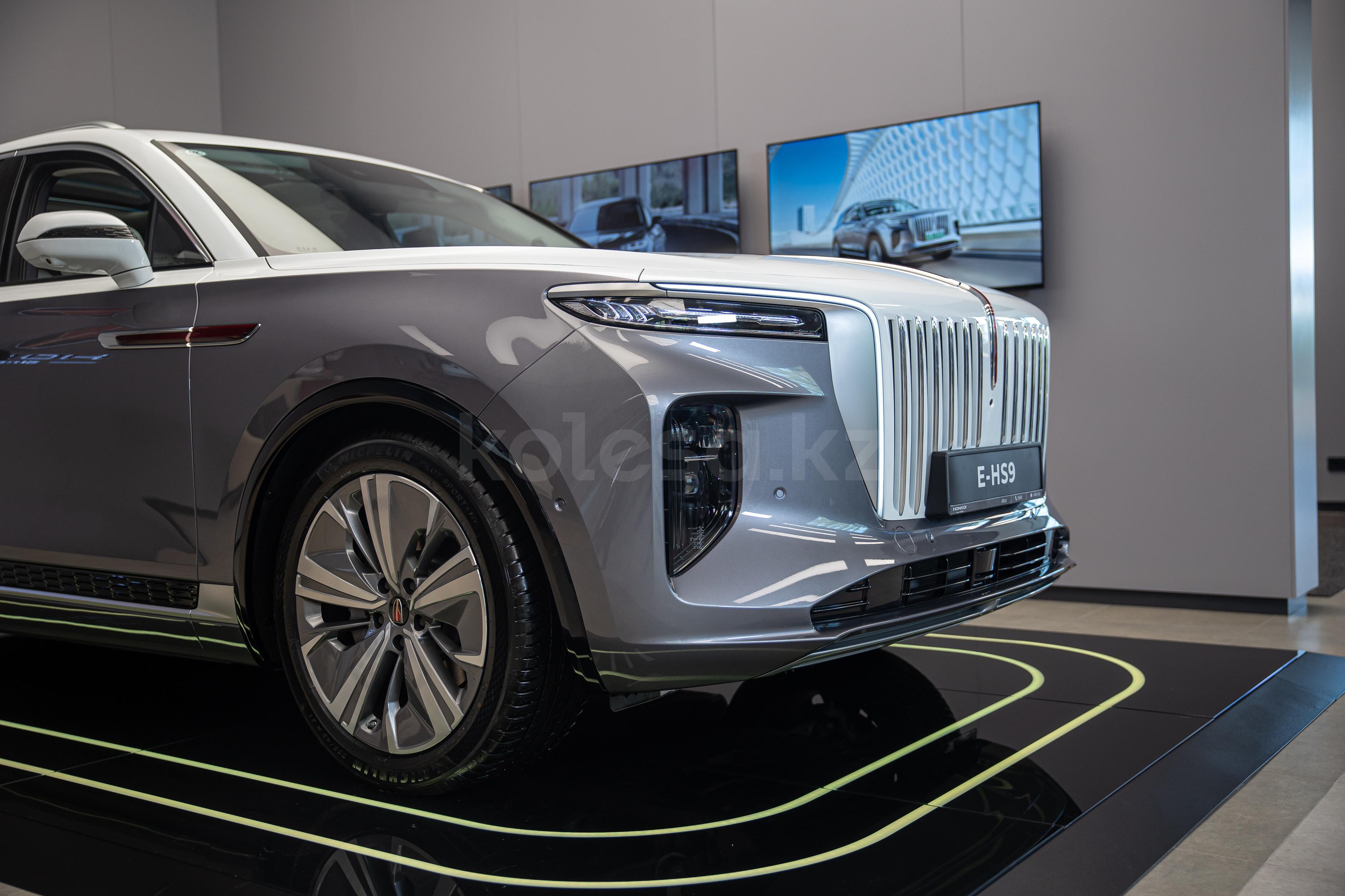 Hongqi E-HS9 SUV 2022 - н.в. года от 45 990 000 тенге