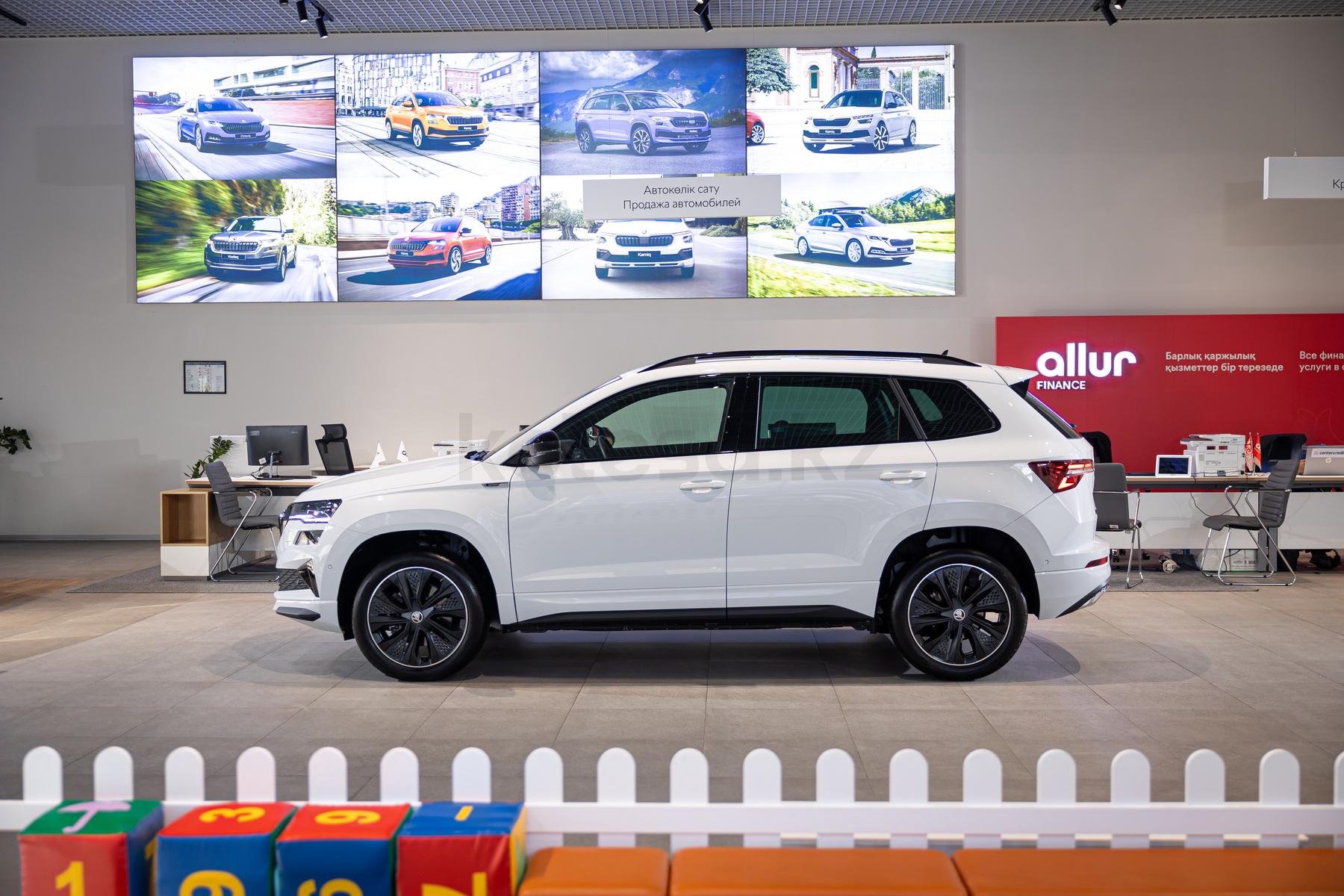 Skoda Karoq SUV 2021 - н.в. года от 16 490 000 тенге
