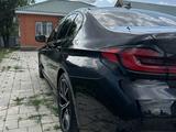 BMW 530 2023 года за 31 000 000 тг. в Актобе – фото 4