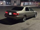 Toyota Camry 2000 года за 3 900 000 тг. в Жаркент – фото 2