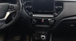 Hyundai Accent 2021 года за 7 200 000 тг. в Актобе – фото 5