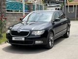 Skoda Superb 2012 года за 5 500 000 тг. в Алматы – фото 2