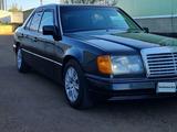 Mercedes-Benz E 200 1992 годаүшін2 450 000 тг. в Кокшетау – фото 2