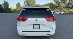 Toyota Sienna 2015 года за 11 500 000 тг. в Алматы – фото 4