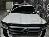 Toyota Land Cruiser 2023 года за 63 000 000 тг. в Актау – фото 2