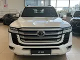 Toyota Land Cruiser Premium+ 2024 года за 66 270 000 тг. в Астана