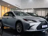 Lexus ES 350 Luxury 3.5 2023 года за 37 990 000 тг. в Семей