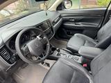 Mitsubishi Outlander 2015 годаүшін9 500 000 тг. в Рудный – фото 5